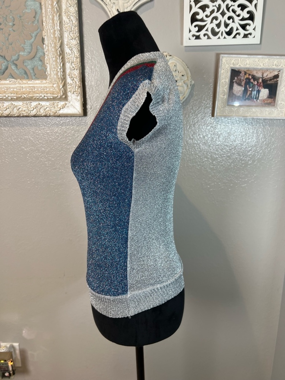 Vintage 1970’s 1980’s Metallic V-Neck Short Sleeve Top - Picture 9 of 10